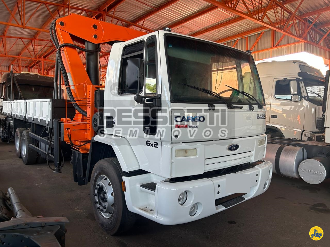 CAMINHAO FORD CARGO 2422 Munck Truck 6x4 Pessatti Seminovos CORDEIROPOLIS SÃO PAULO SP
